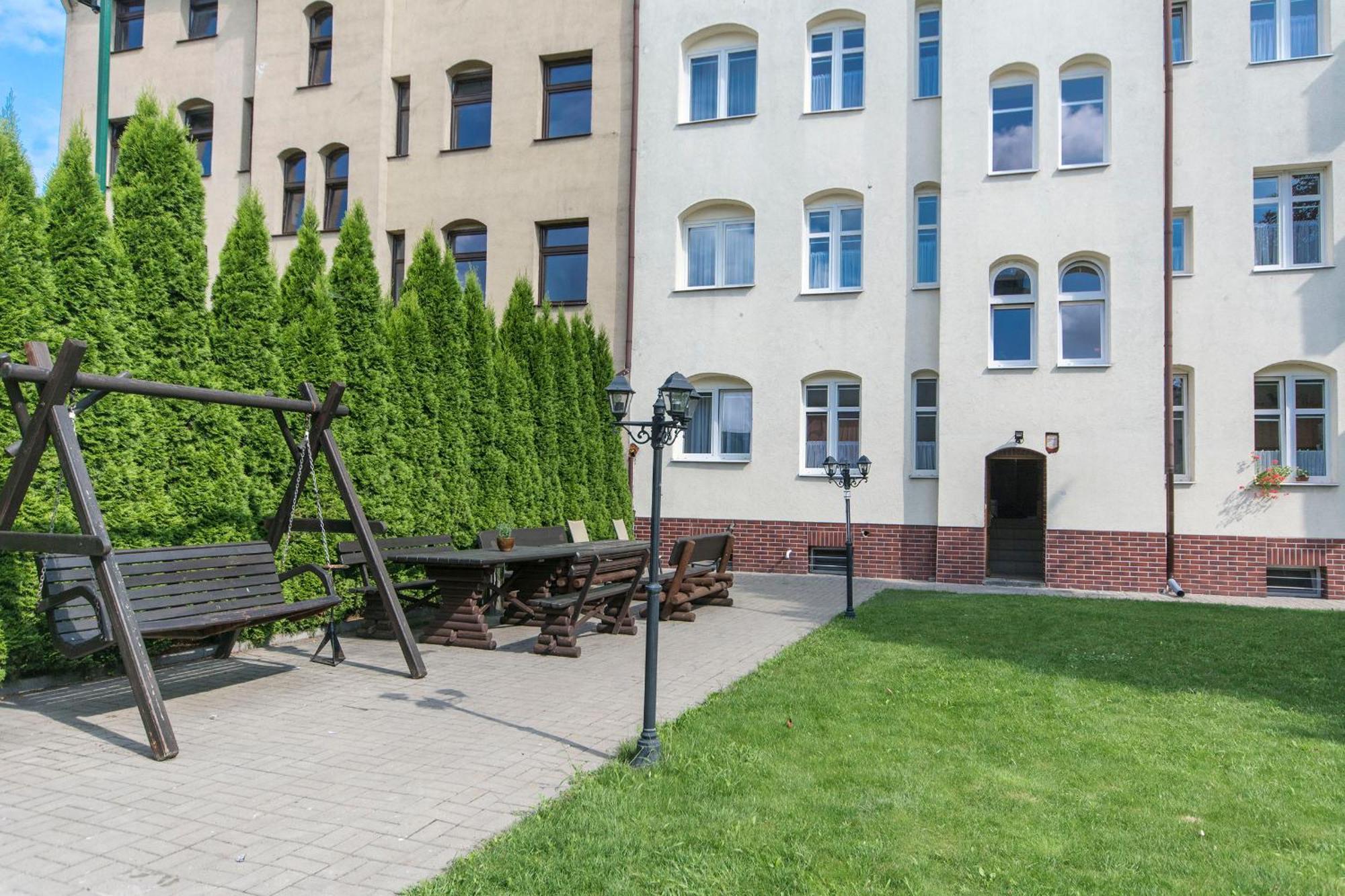 Akademikus Torun Hostel Exterior photo